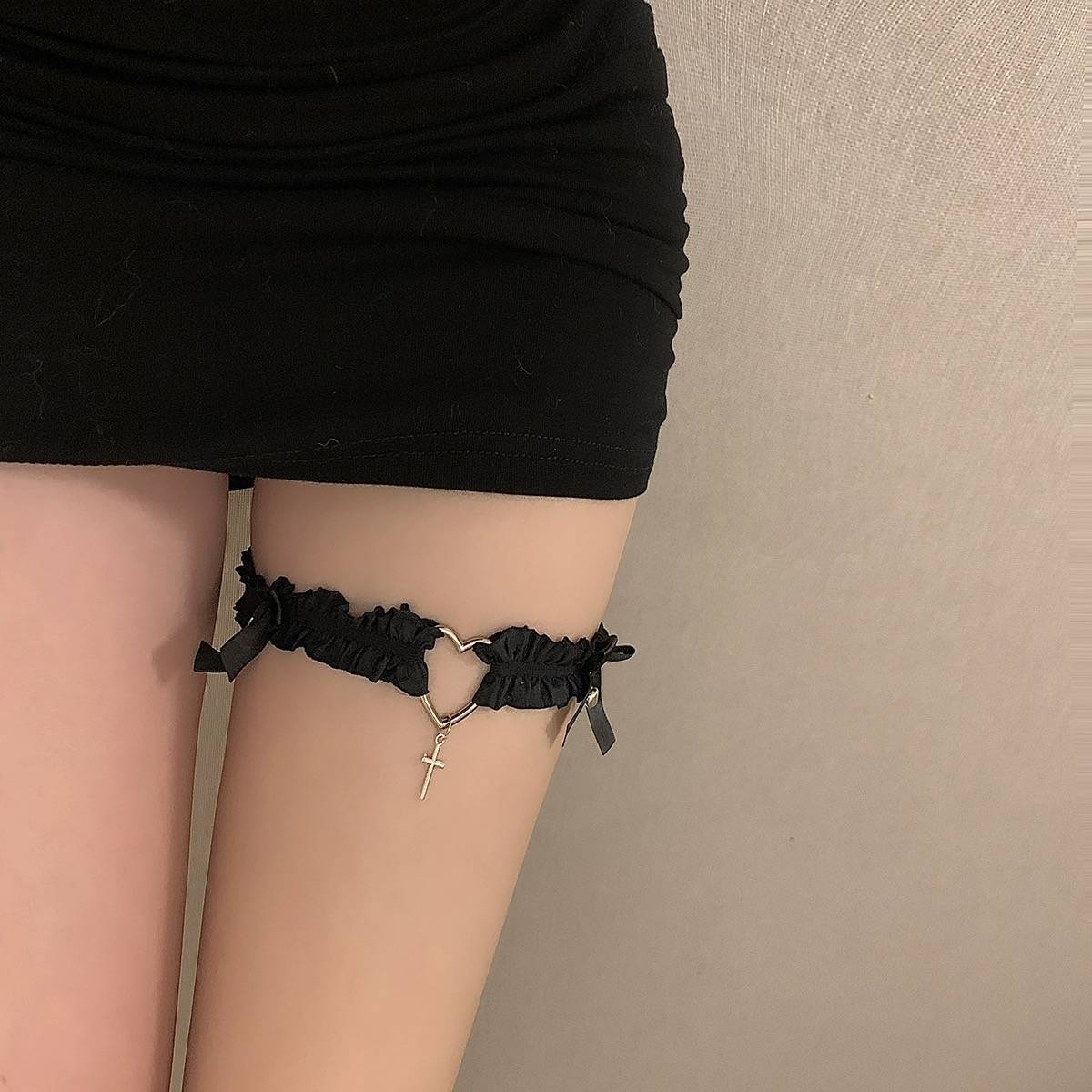 Body Jewelry Thigh Chain - Bow, heart, bell, leg ring, female