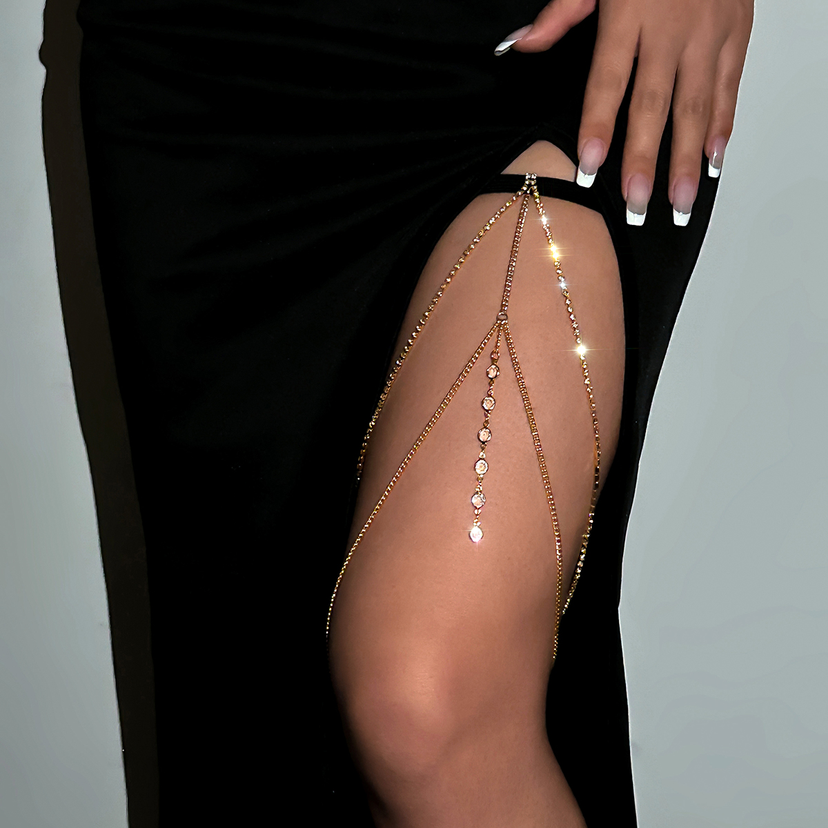 Sexy Shiny Crystal Multilayer  - Body Jewelry Thigh Chain 评论和价格