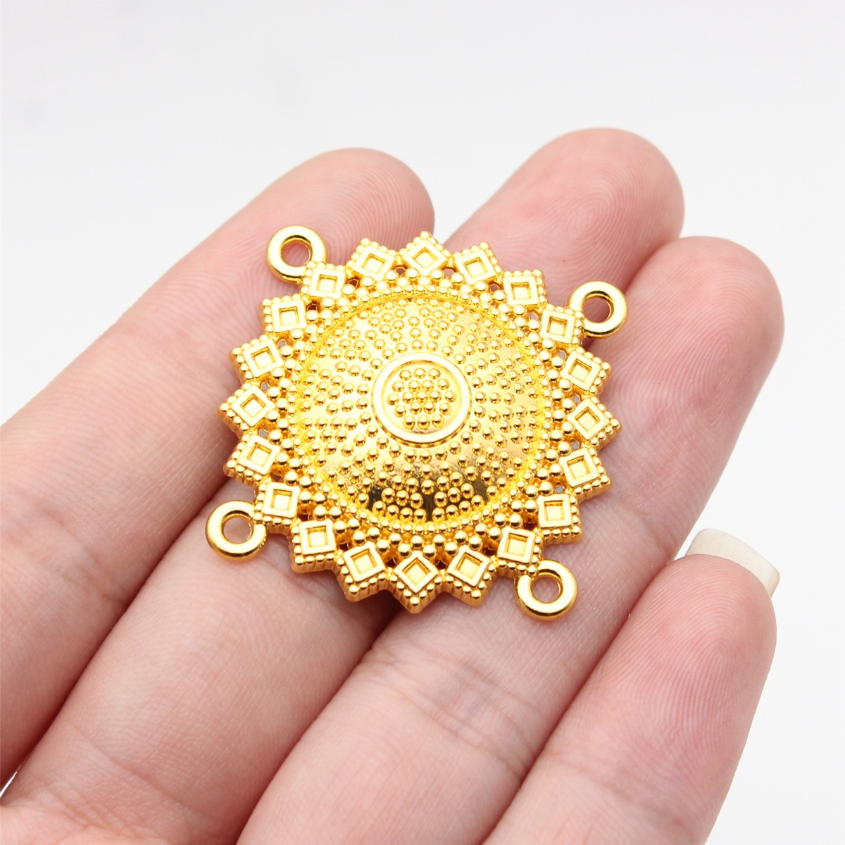 20pcs 32x32mm(1.26x1.26inch) 2 - Body Jewelry Materials 评论和价格