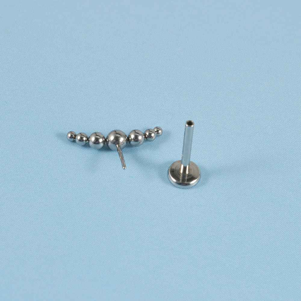 1PC Stainless Steel 7pcs Beads - Body Jewelry Vertical Labret 评论和价格